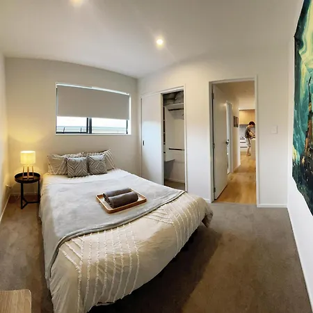 Queenbed Room, Free Carpark 10B-1